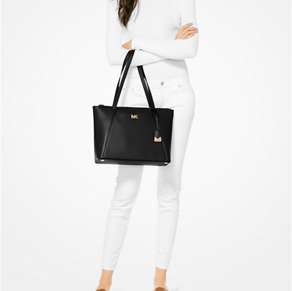 Michael Kors Maddie medium crossgrain leather tote bag - Picture 5 of 7